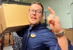 SRBIN ZAROBLJEN U 4 KVADRATA Otkrio brutalnu realnost života na kruzerima - ljudi u neverici! (VIDEO)